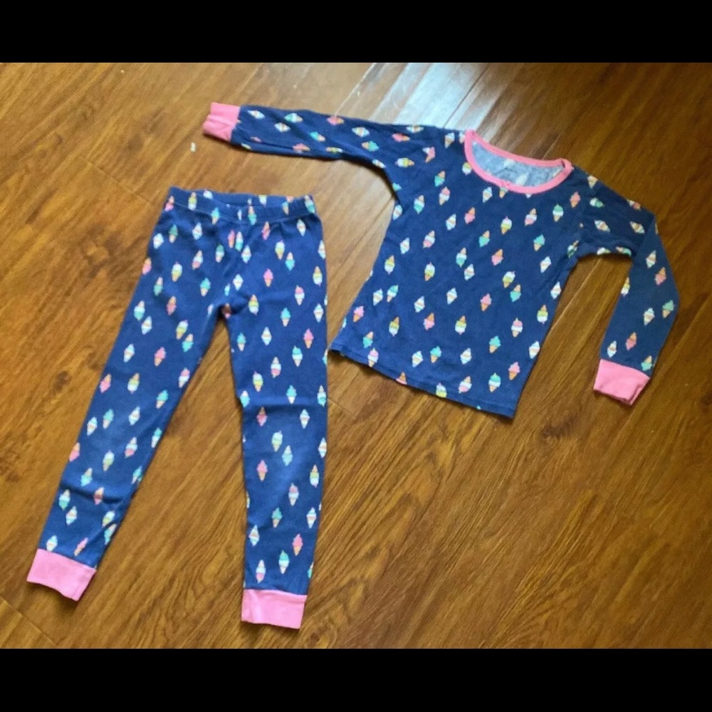 2 Pecies Pajama For Girl Size 5